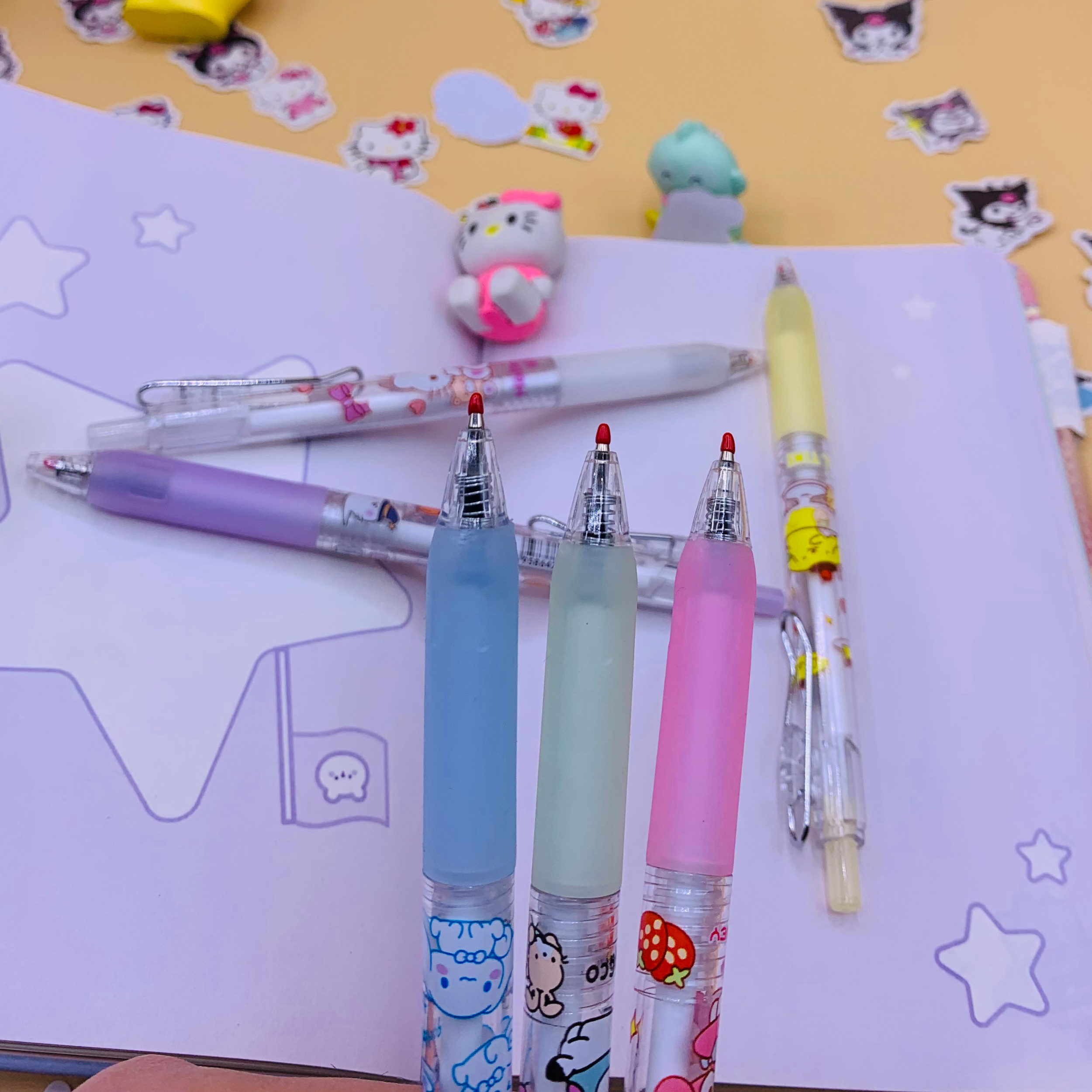 Sanrio Family Metal Hook Grip Gel Pen